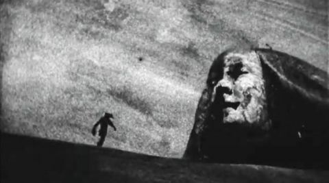La Femme Qui se Poudre