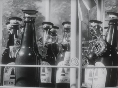 Mackeson Stout: Brassband