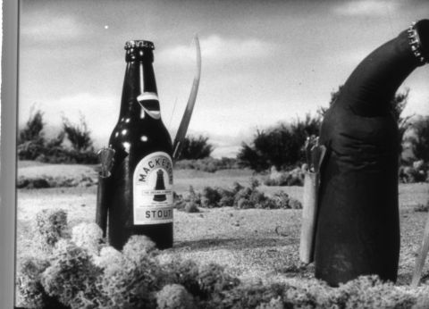 Mackeson Stout: Boogschieten
